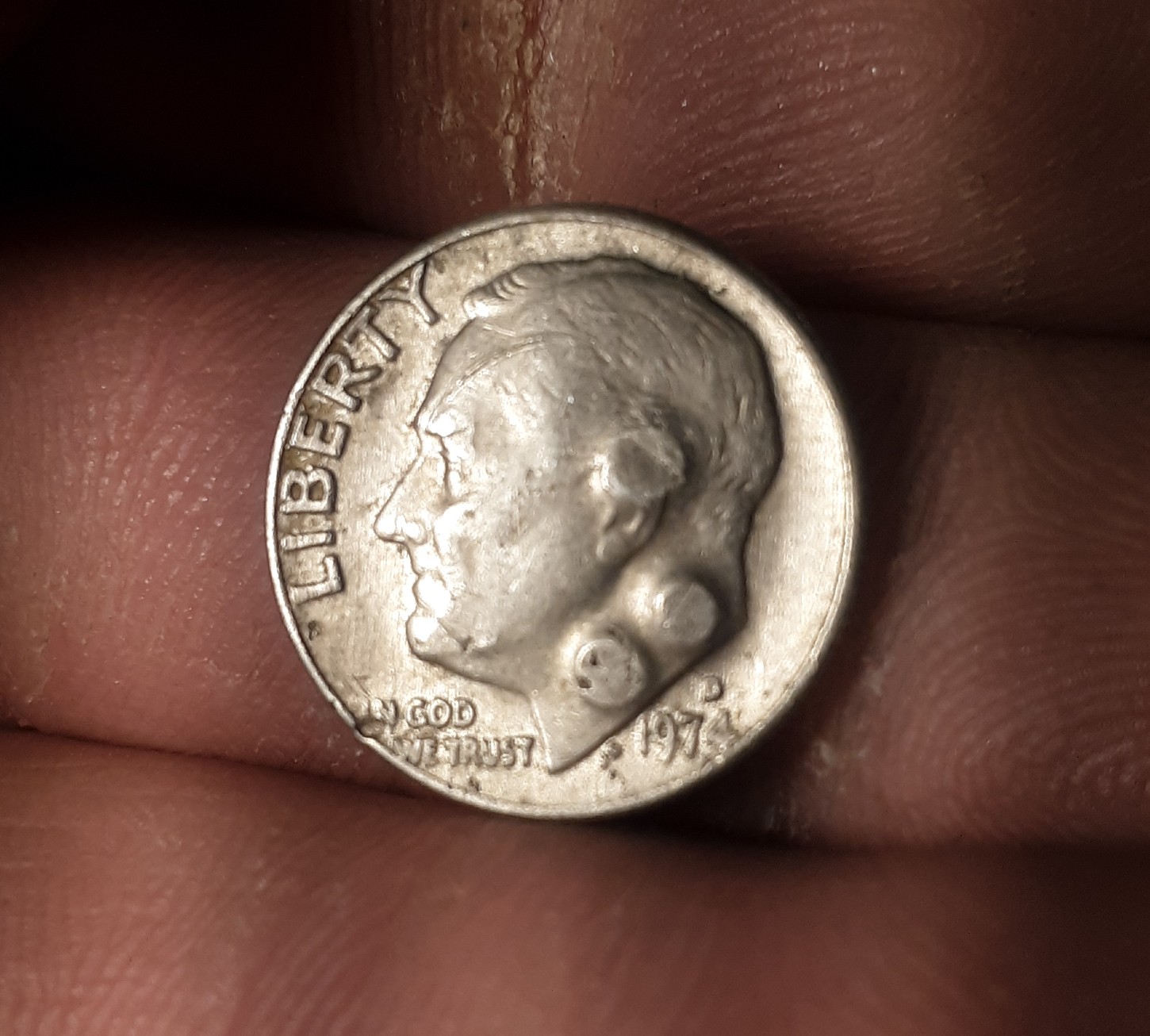 1974-D-Roosevelt-Dime-With-I-Dont-Know-Exactly.